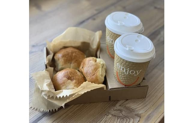 Держатель для 2-х стаканов + поднос 240х170х40, картон, в упаковке по 50шт