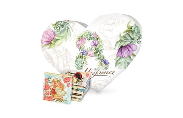 Шоколадный набор «Сердце» (белый фон) С празником 8 марта из 15 шоколадок 5г [75г] 150х170х30 мм